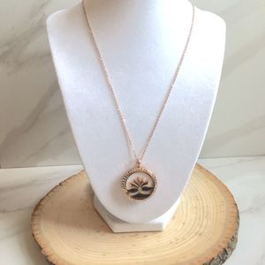 Lotus Aromatherapy Pendant Rose Gold Necklace
